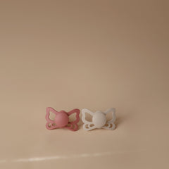 FRIGG Butterfly Anatomical Silicone Pacifier 2-Pack (6-18 Months)