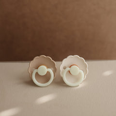 FRIGG Daisy Night Natural Rubber Pacifier 2-Pack