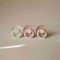 FRIGG Daisy Night Natural Rubber Pacifier 2-Pack