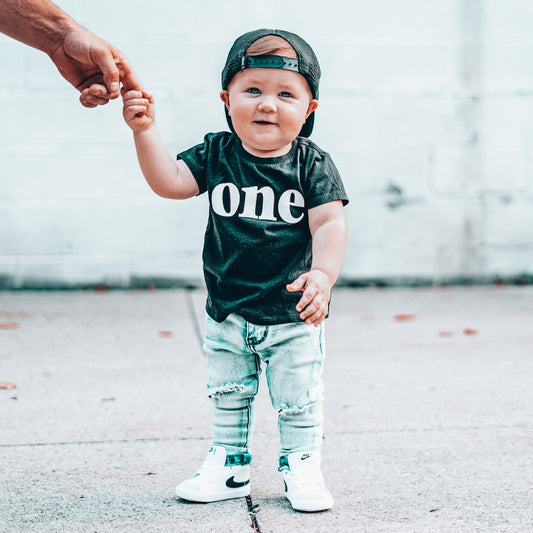 CLASSIC ONE BIRTHDAY TEE - BLACK