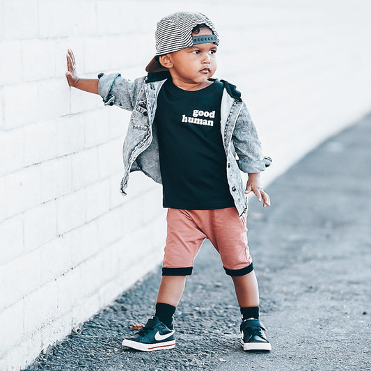 GOOD HUMAN TEE - BLACK